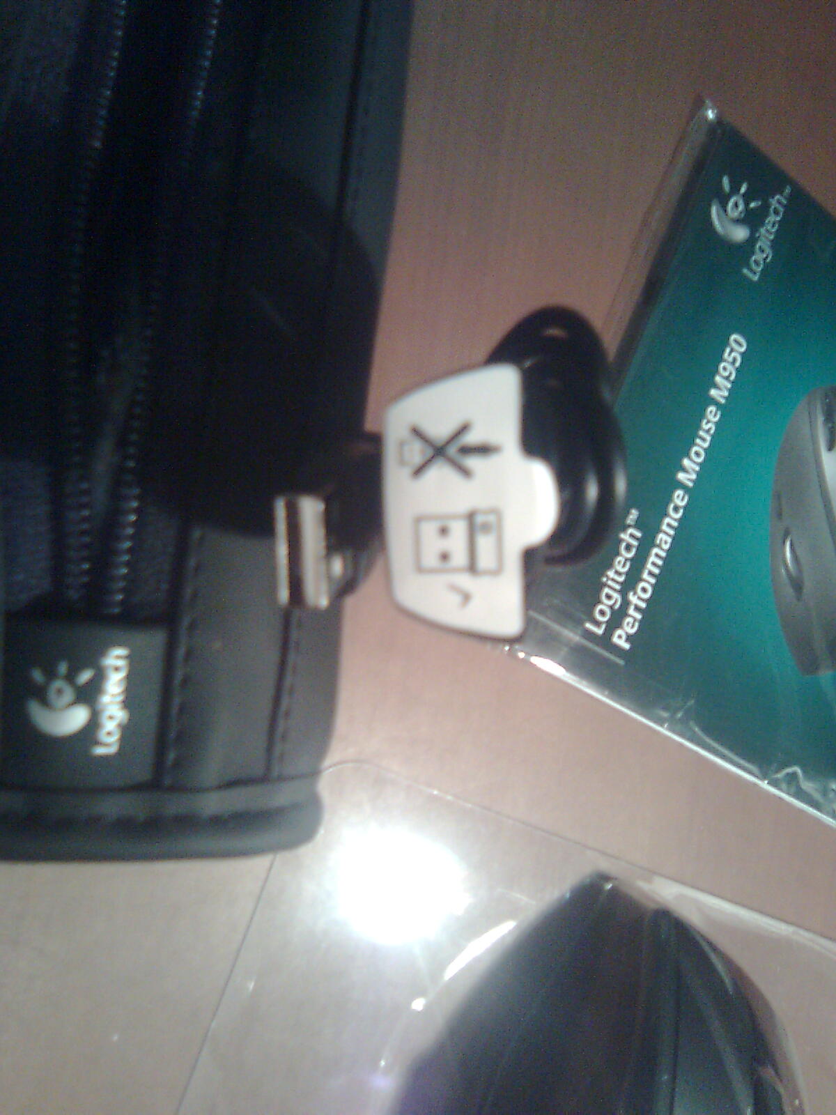 M950���������ˣ��ʹ�����Ƚϵ��ŵ�Ͳ��㣬���ϼ��Ÿ��������ͼ