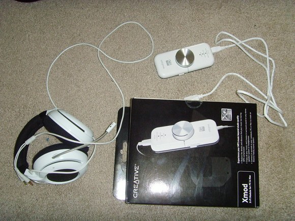 Ź   Creative Labs Xmod USB Sound Card 