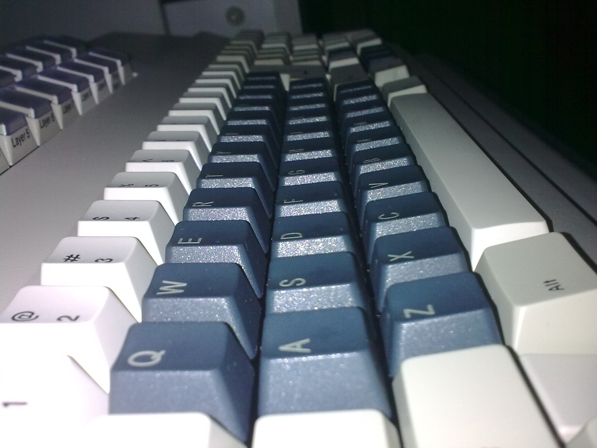 KBCīɫ~ñ~~