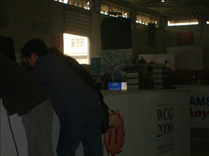 ��PC�����׷���WCG2009�ܾ����ֳ�ֱ����ת����ע����