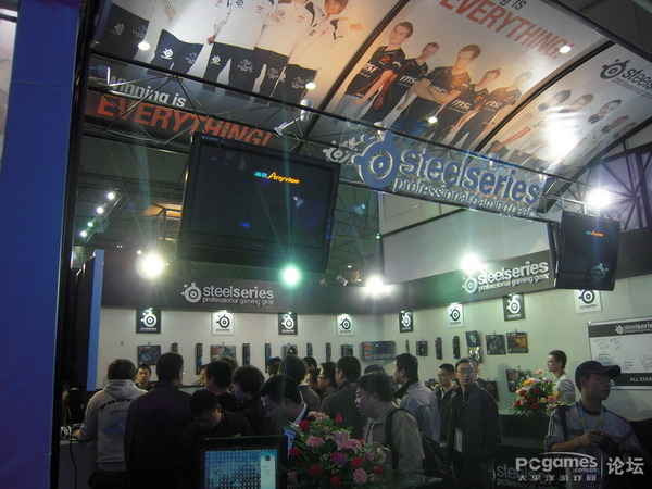 WCG2009ɶܾ羺ͼƬSteelSeriesչ
