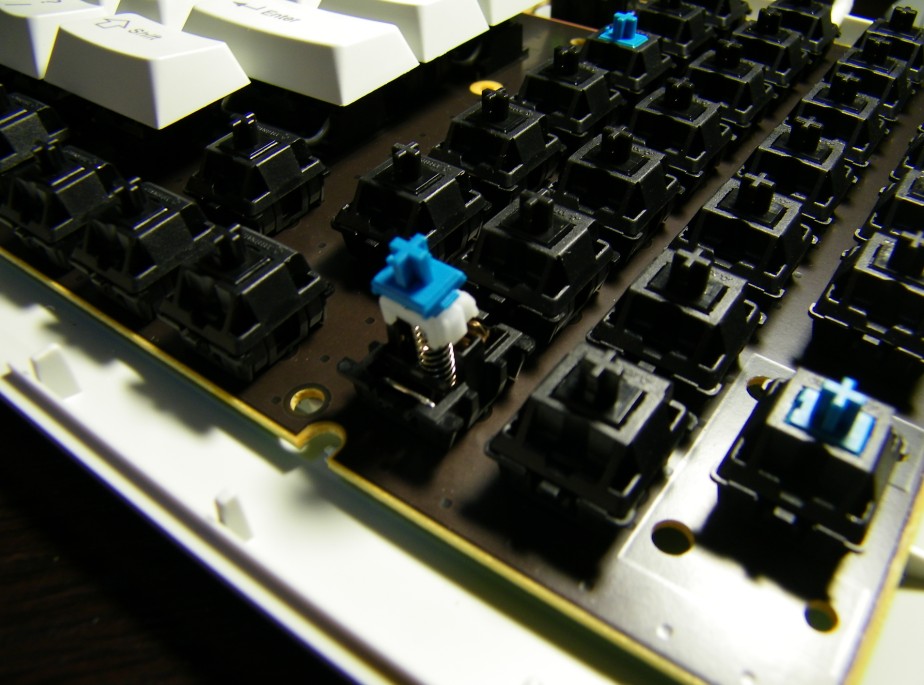 Cherry G80 1800 ����