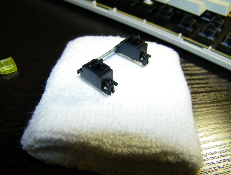 Cherry G80 1800 ����