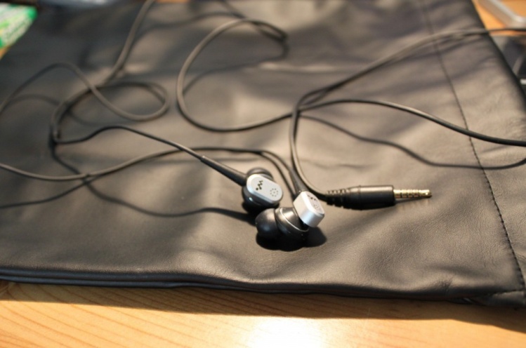 ����Sony NWZ-X1050 ����Sony NC020(ԭ��),Sony MDR-XB700,Sennheiser CX500