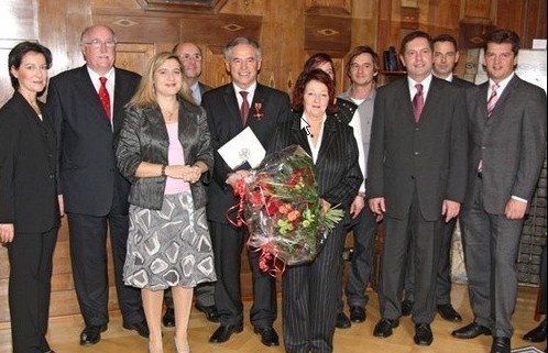 Cherry��ʼ�˻�09������¹�ʮ��ѫ��