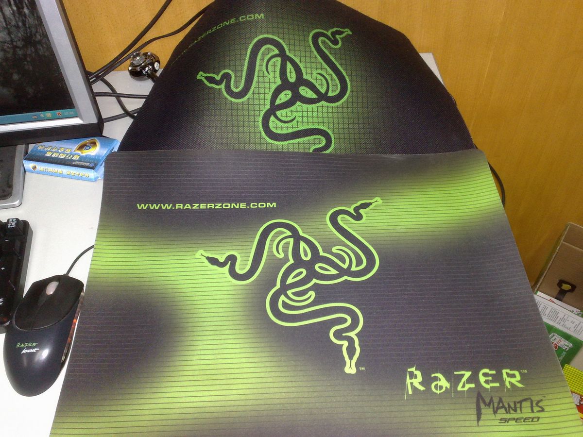 ��һ������RAZER��������ӵ����⣬�ж������������һ����������~��