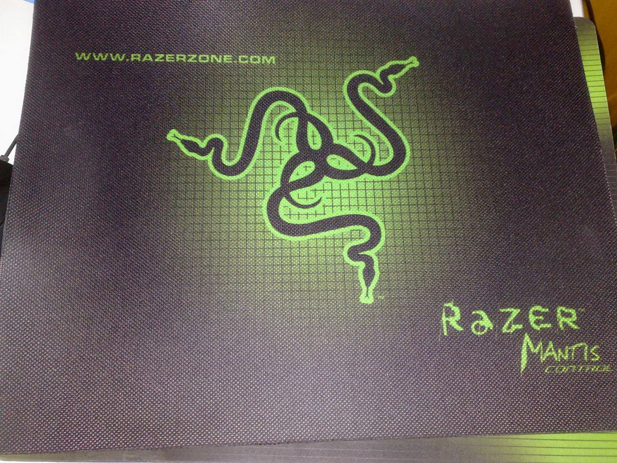 ��һ������RAZER��������ӵ����⣬�ж������������һ����������~��