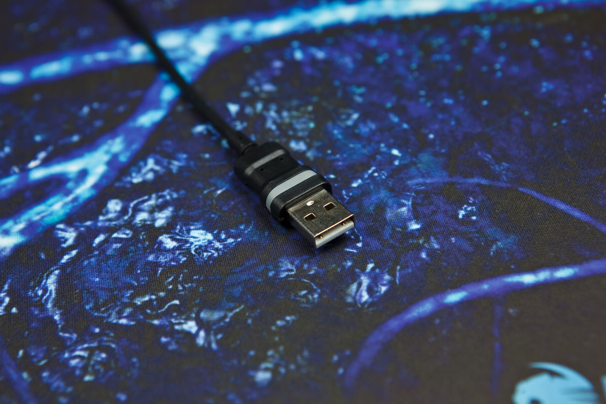 ROCCAT KONE���С��