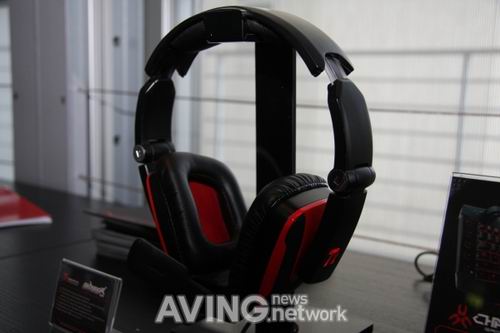 Tip.v Tt��Ʒ CeBIT 2010չ�� ��ҫ��Ʒ��ֱ���ֳ�LIVE��