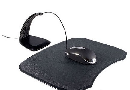 ���ҳ�YD���߼У����Բ���ROCCAT����֪��ô�������˱ؿ�������