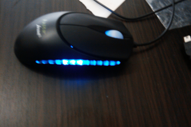 ҵɫ==΢LED===.>===.>ͬʱ˵˵ĵ