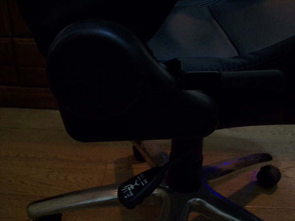 Ergohuman  b02&DXRACERӵĶԱȡ