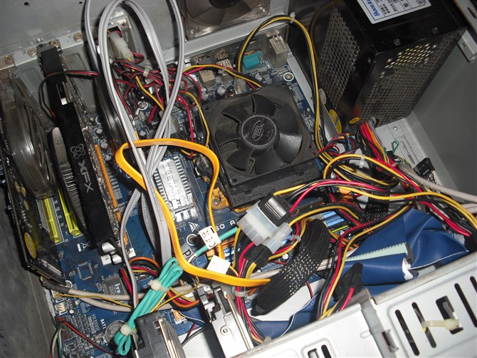 �����ѳ������������ֳ�DELL 2209WA ��1250��8������