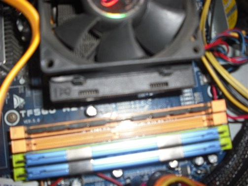 �����ѳ������������ֳ�DELL 2209WA ��1250��8������