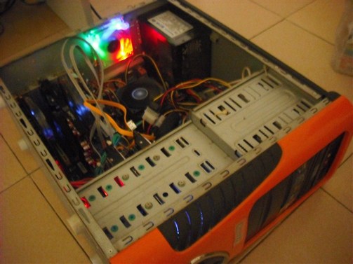 �����ѳ������������ֳ�DELL 2209WA ��1250��8������