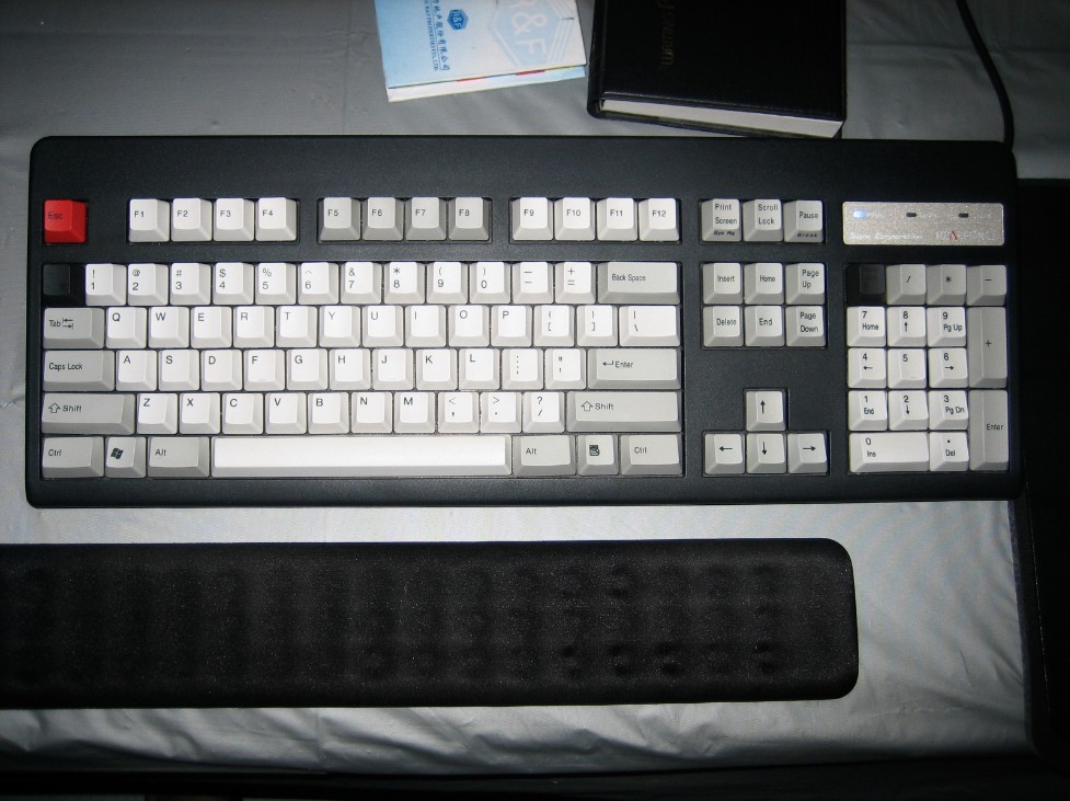 RF103-.jpg