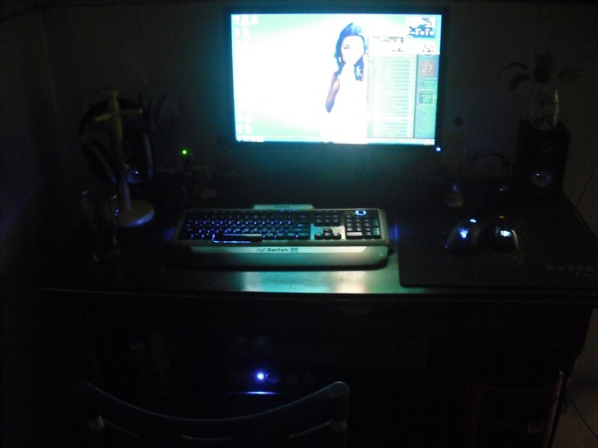 ����������֤��DELL 2209WA ������5�걣1250�����ߣ�ֻ��һ��