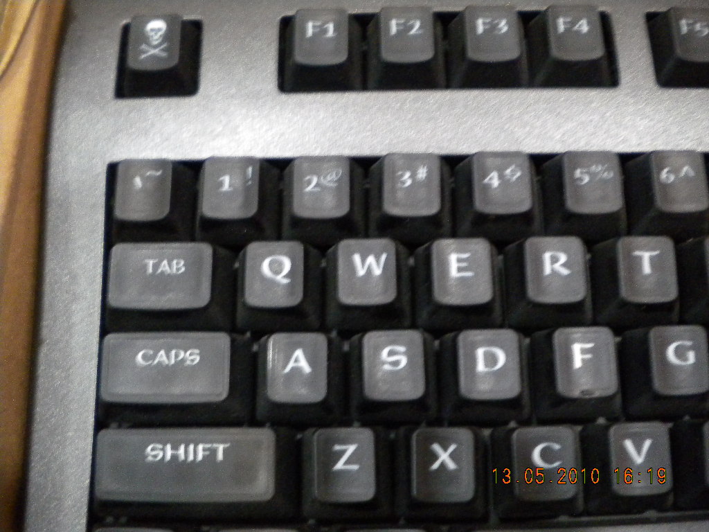 ��9.9��DECK 105��ɫ���̣�ʹ����Сʱ��FILCO80%�����