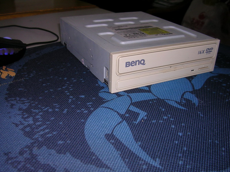 ����������Ʒ��70���ʣ�ÿ�콵10Ԫ