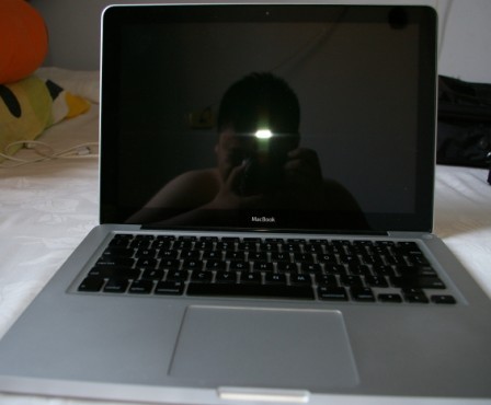 ��̨MACBOOK 85�����ϵ�~��  �ѳ� ������������~��