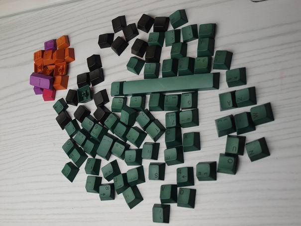 ���Լ�Ⱦ�ļ�ñ�����룬�����У�