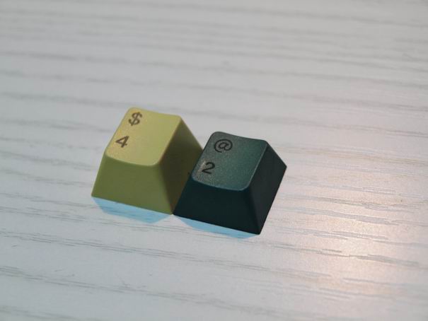 ���Լ�Ⱦ�ļ�ñ�����룬�����У�