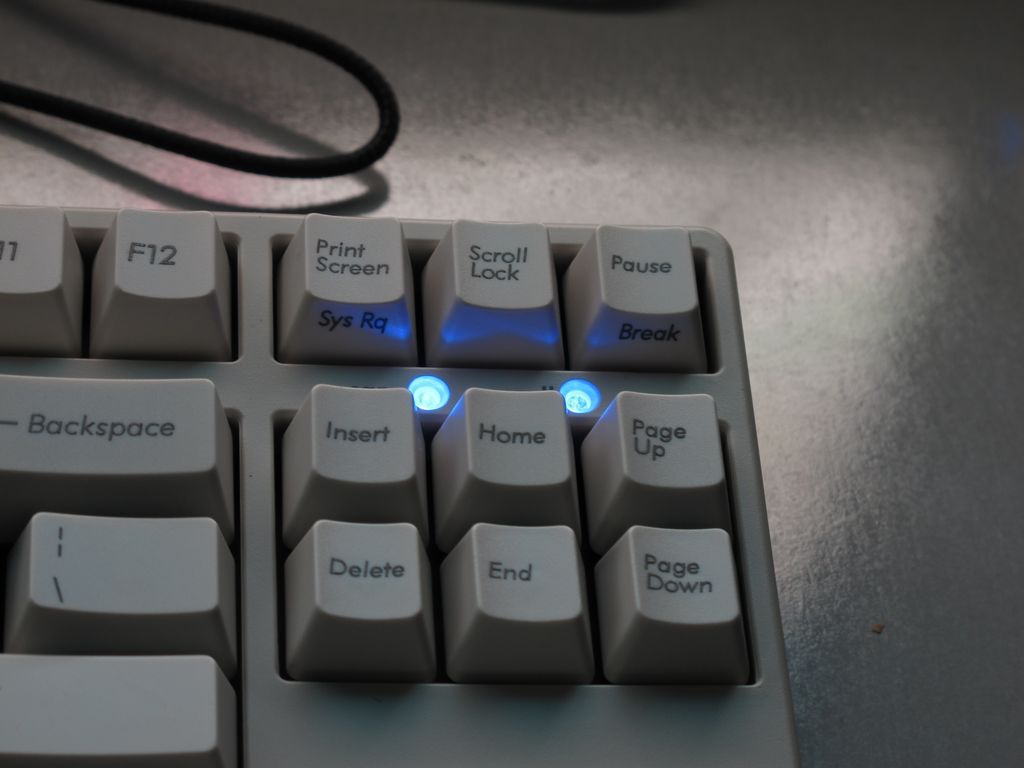 �ڶ��ѻ�е���֡���filco 80%�ײ裬���л�ɫPP~
