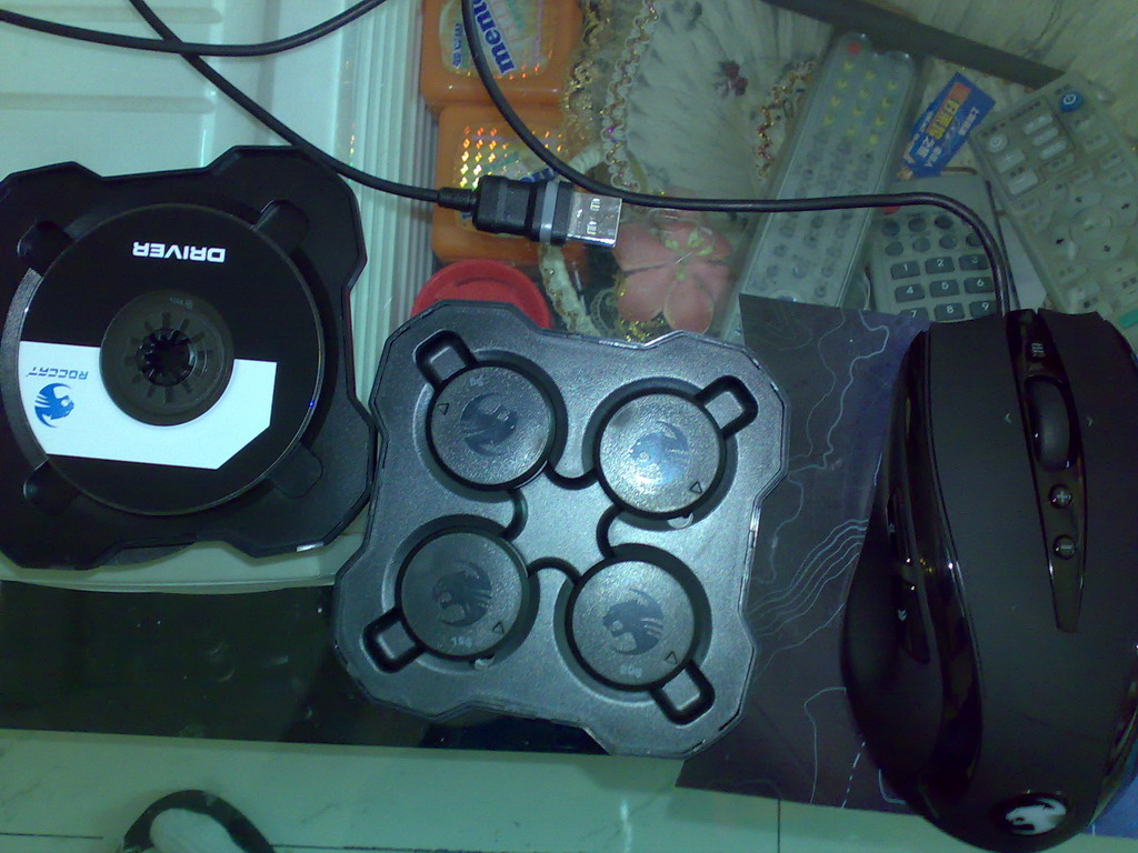 ROCCAT  KONE  ��� ��ϸ����~~~~~~~~~~~~~~~~~~~~~~~~~~