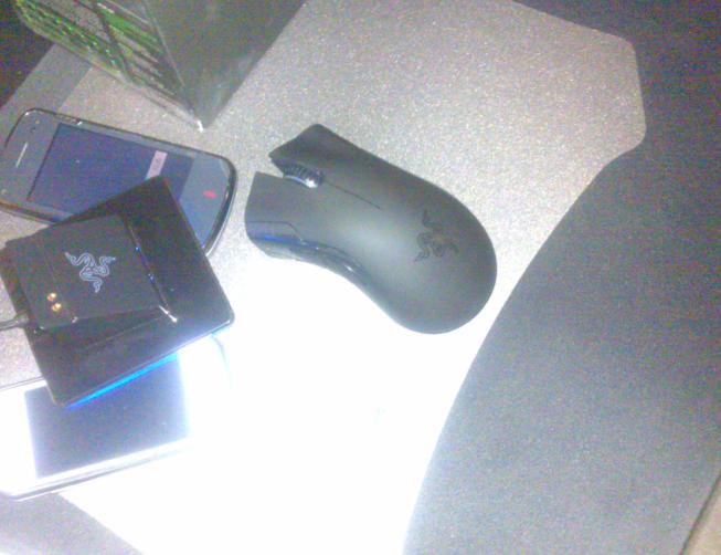 ����  �����۾���