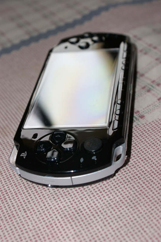 ����95�º�ɫpsp2000 v3 8g�ĺ쿨