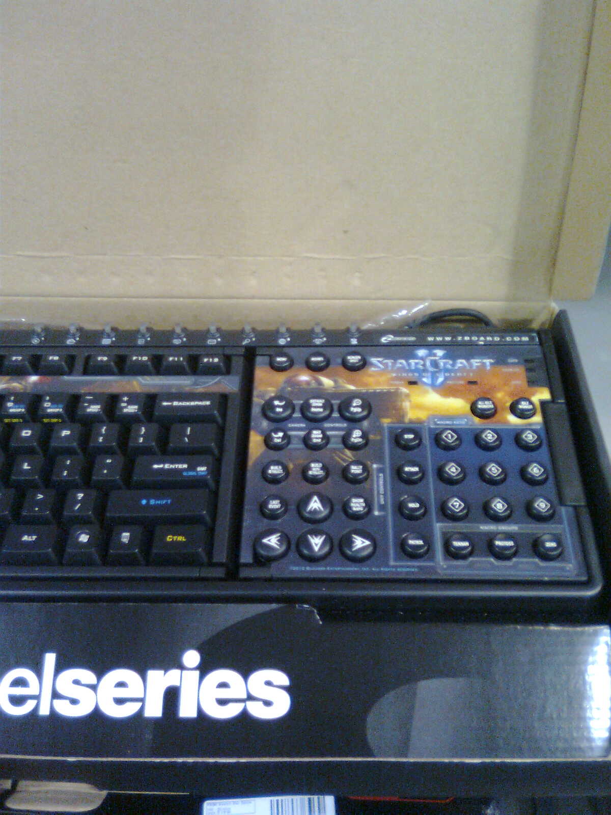 ���� steelseries �²�Ʒ �Ǽ����Լ���(���ж�ͼ)