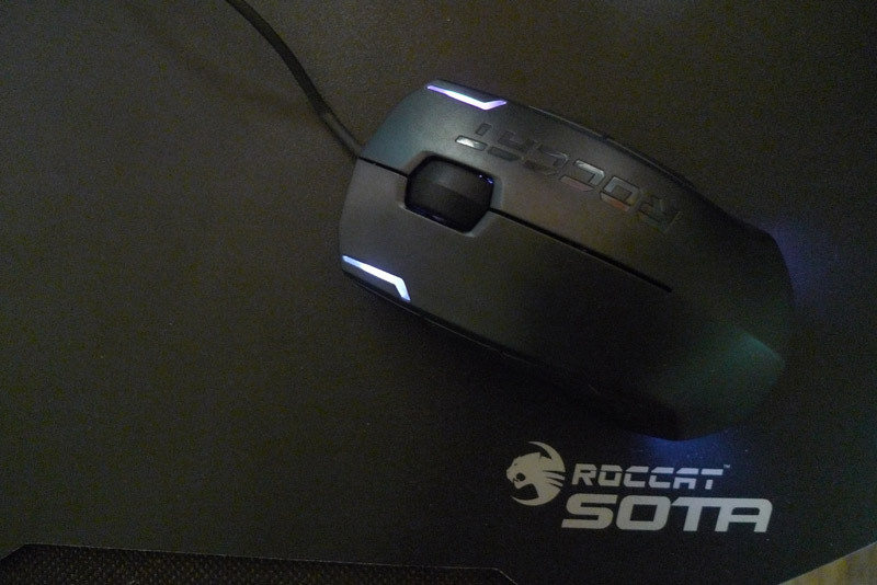 ROCCAT����KOVA���鱪������
