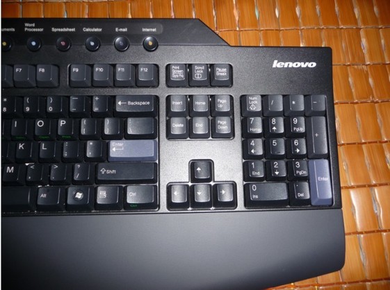 �ѳ� IBM 2.4G���߼���95��