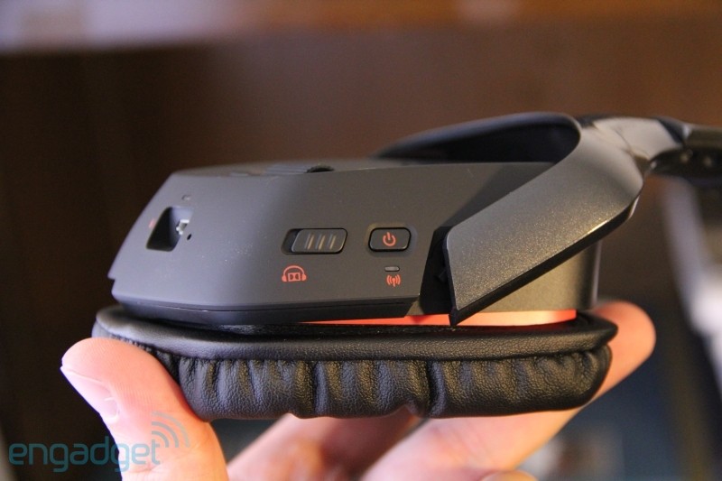 8-4-10-logitech80032.jpg