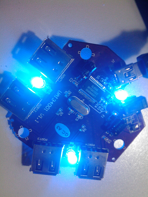 ���ˣ�����LED