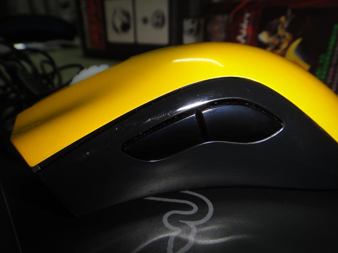 �人����300�������ߣ���Ʒ䣩9���µ�ʬ�壨�潻���н飬�Ա������ɣ�