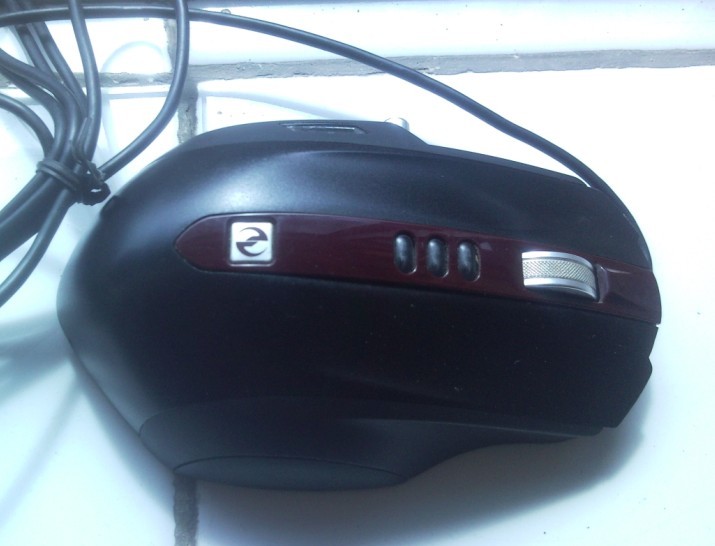 ΢��SideWinder �ֵ��ǰ�æ������