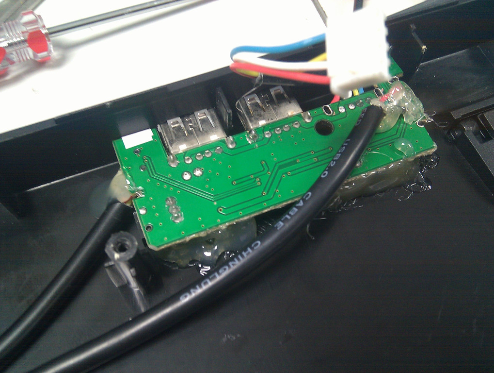 �е�Dʹ����װPLU3000�޳������2��usb��