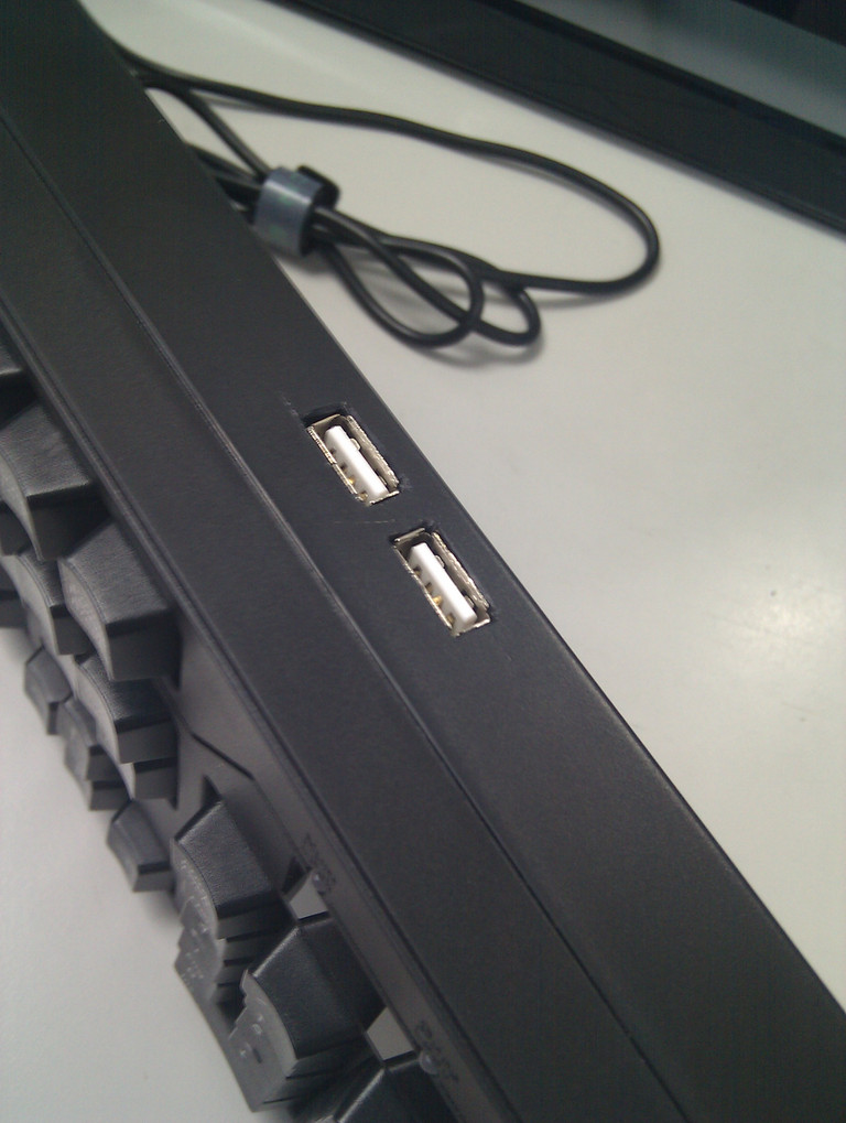 �е�Dʹ����װPLU3000�޳������2��usb��