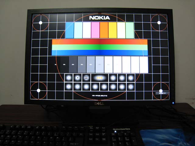 ����DELL 2209WA IPS���ӽ���ʾ��  9����