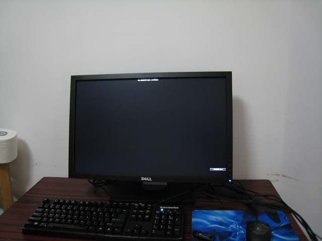 ����DELL 2209WA IPS���ӽ���ʾ��  9����