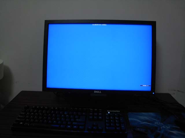 ����DELL 2209WA IPS���ӽ���ʾ��  9����