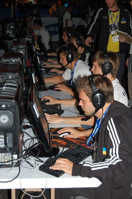 1286069344135g4ek800zbc.jpg