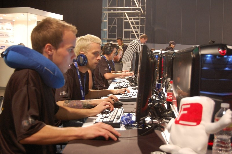 1286069344136lznr0j0btv.jpg