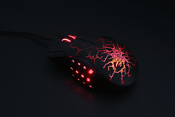 Razer Naga ��٤���������ر������Ч��Ƭ�ع�
