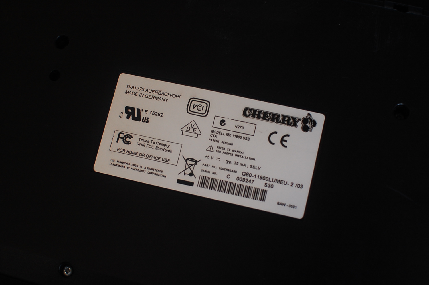 һɫYLJ USB 11900ͱν