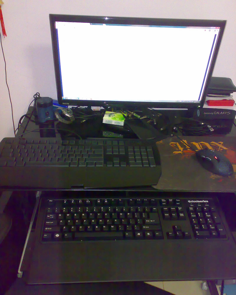 ǰ�Ű�ť�����������оͼܿ��ˣ���ʱ�ַ���ȥ����ǰ��ͻ������������ʱ��USB HUB��ֱû������