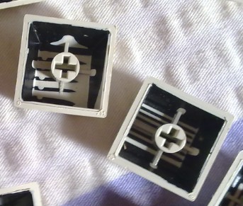 84 ���˰�ɫ�ļ�ñ ��˵���ñ��ʲô��ñ �����б��ˣ�