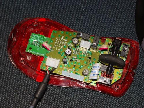 �������ߵĵƺ�΢������ ��cherry DG2�׵���