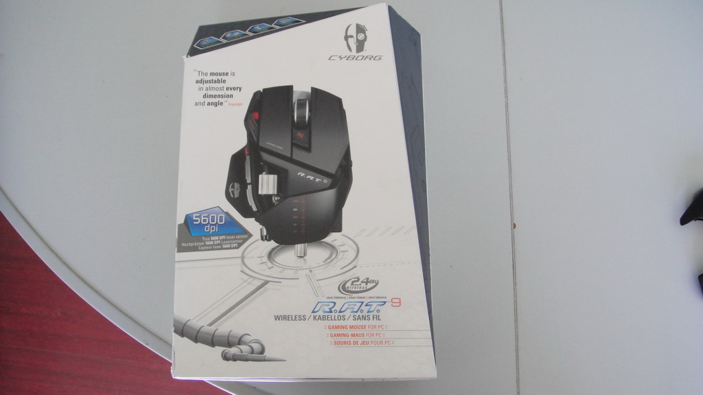 ���ֱ��ν��Cyborg R.A.T 9 ��꣬��ͼ��̸̸�����ʹ�ø���~~~~